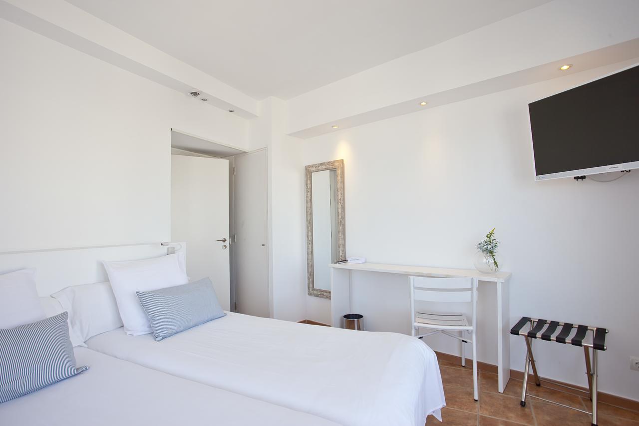 Triple Room,393979278:JPEG